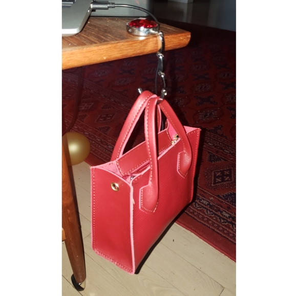 [3/20] Foldable Purse Hook 👜🛍 - Picture 4 of 8